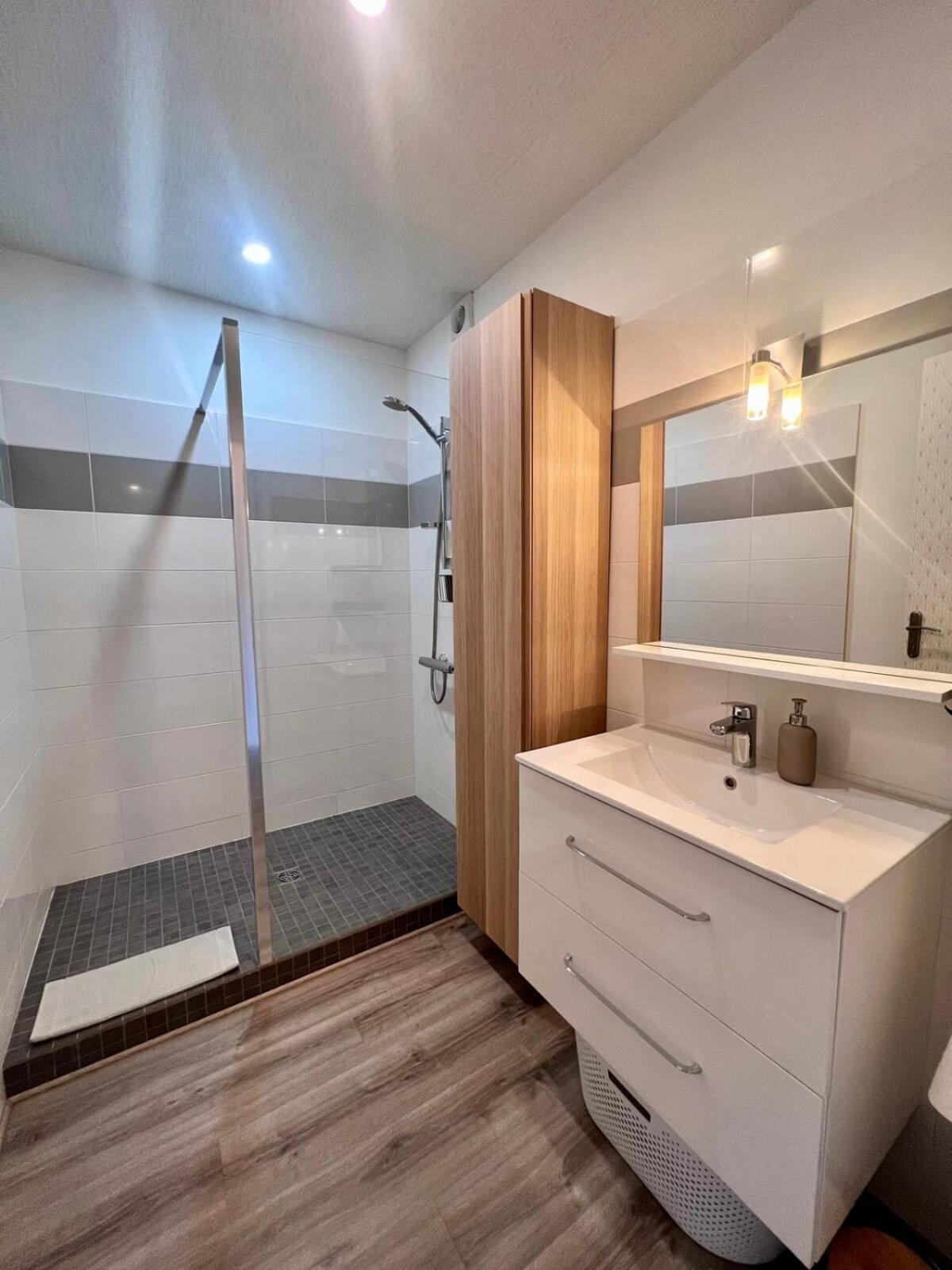 Casa Bert - T2 Avec Parking&Balcon En Centre Ville ブリーブ・ラ ・ガイヤルド エクステリア 写真